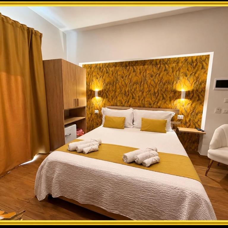 Yoyo House Luxury Napoli - Camera Tripla Deluxe con Vista Mare - 20