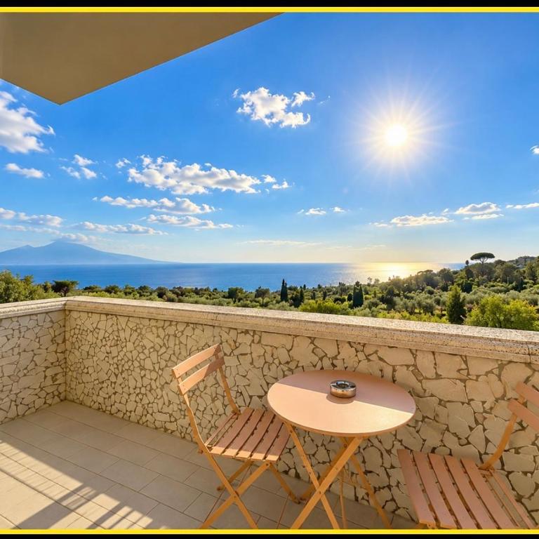 Yoyo House Luxury Napoli - Camera Tripla Deluxe con Vista Mare - 21