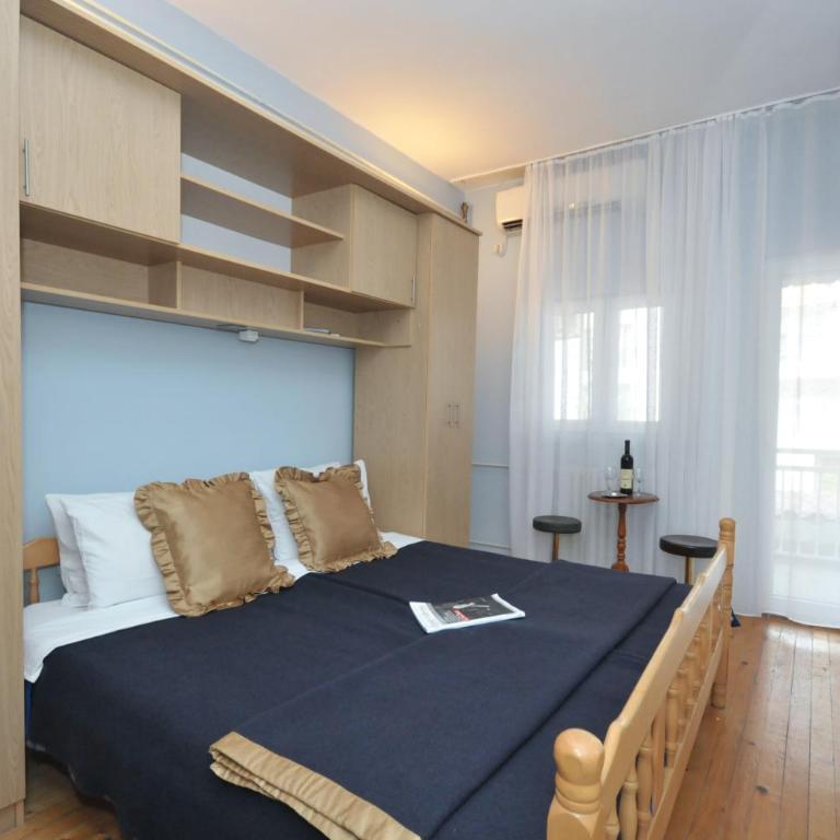 Hotel Oaza - Dvokrevetna Soba sa Bračnim Krevetom i Balkonom - 5