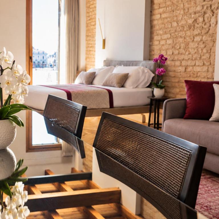 Palazzo Carpe Diem exclusive Suites in the heart of Prato della Valle - Monolocale con Balcone - 17