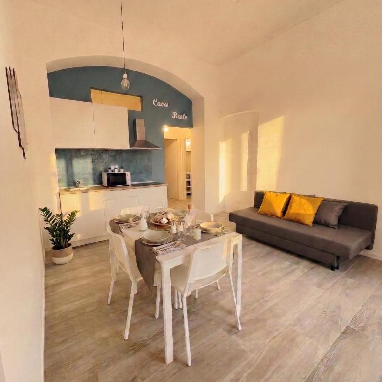 Casa Reale - Appartamento con 2 Camere da Letto - 5