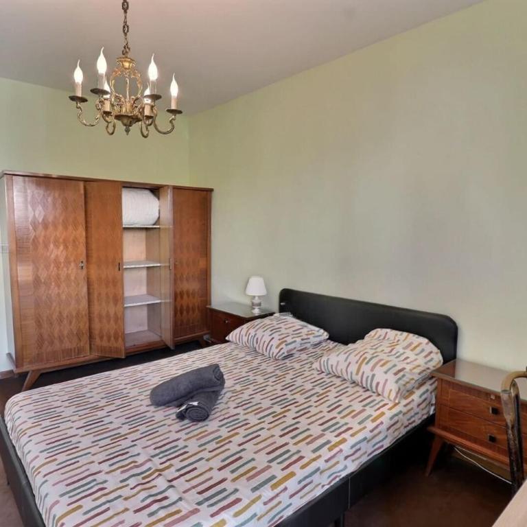 T4 ancien et spacieux - 2 balcons - Appartement - 9