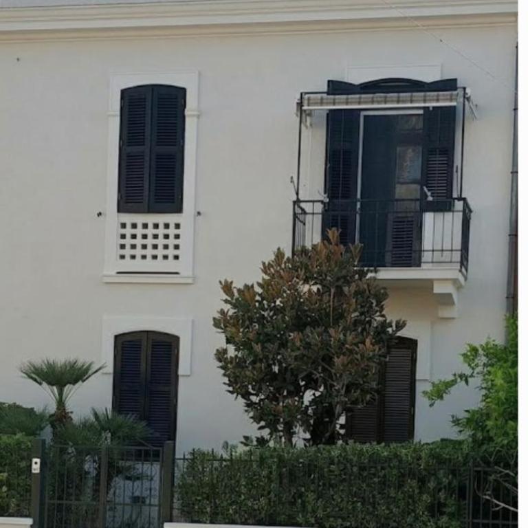 Adalgisa Elegant Apartment - Appartamento Superior con Balcone - 2