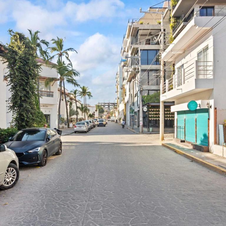 Madison - 99 Steps to Beach in Golden Zone - Apartamento - 14