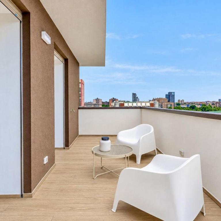 Airy Apartments with Balcony & Garage by NDP rent - Appartamento Attico - 15