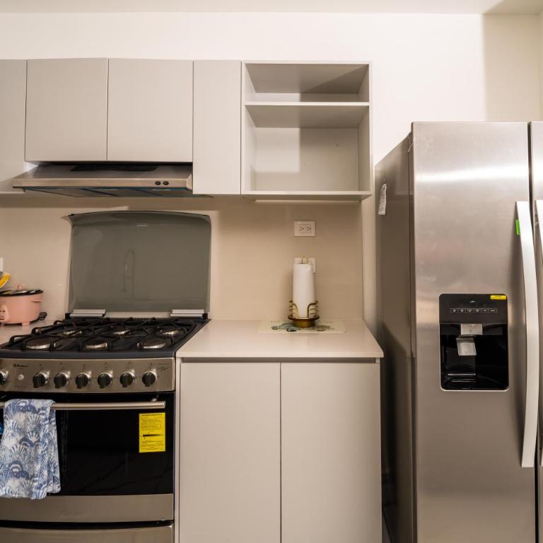 Ombu apartamentos con alberca, seguridad 24h, Wifi - Two-Bedroom Deluxe Apartment with Balcony - 3