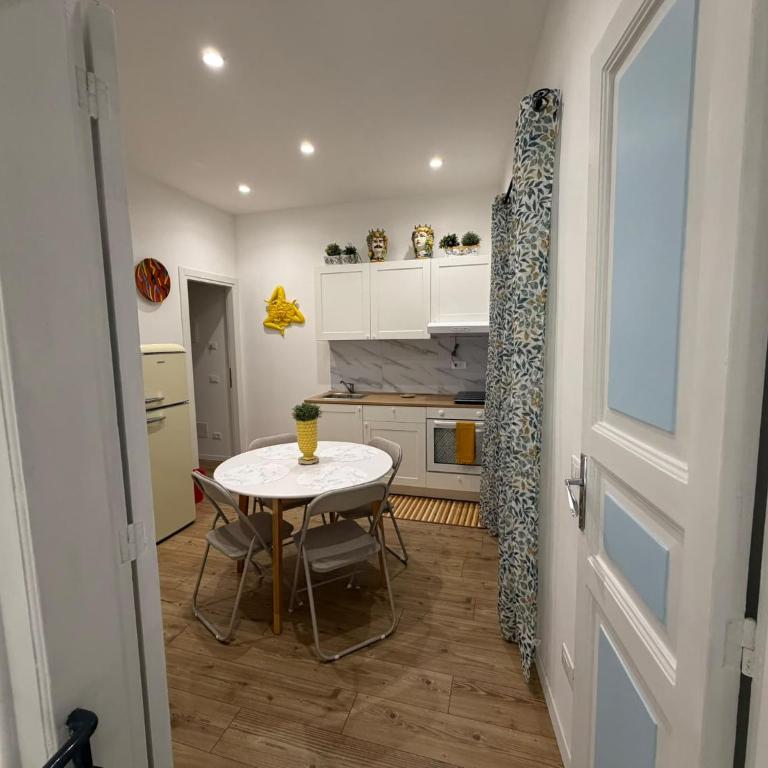 FronteDuomo - Appartamento con 2 Camere da Letto - 31