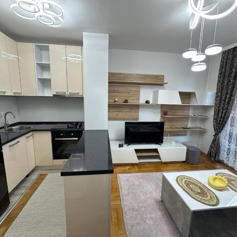 Middle side - Apartman sa 1 Spavaćom Sobom - 2