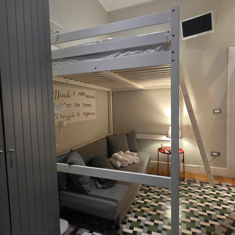 Alma Grande ROOMS - Appartamento con 3 Camere da Letto e con Balcone - 15