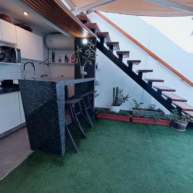 Triplex con piscina en miraflores 5 habitaciones - Apartamento - 51