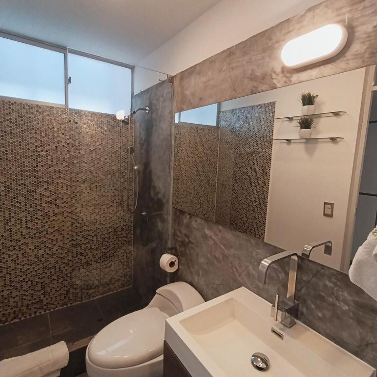 Triplex con piscina en miraflores 5 habitaciones - Apartamento - 62