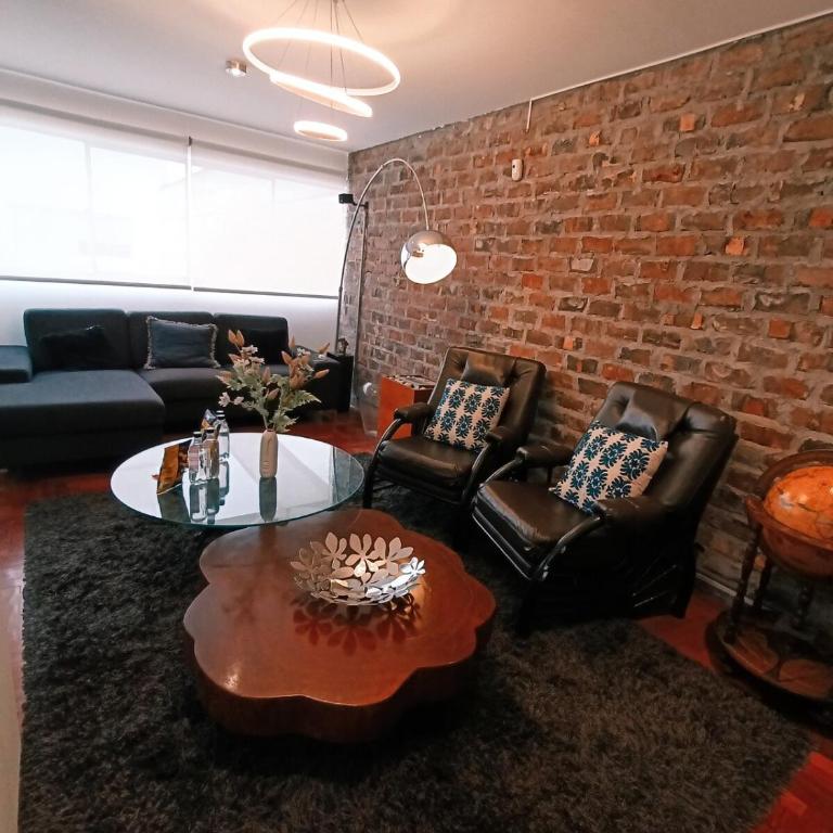 Triplex con piscina en miraflores 5 habitaciones - Apartamento - 67