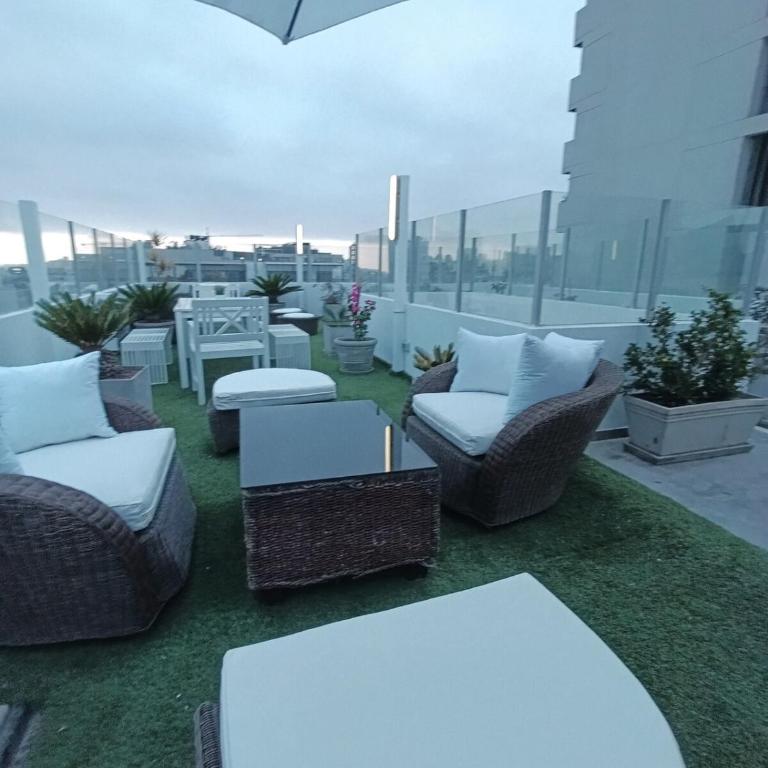 Triplex con piscina en miraflores 5 habitaciones - Apartamento - 72