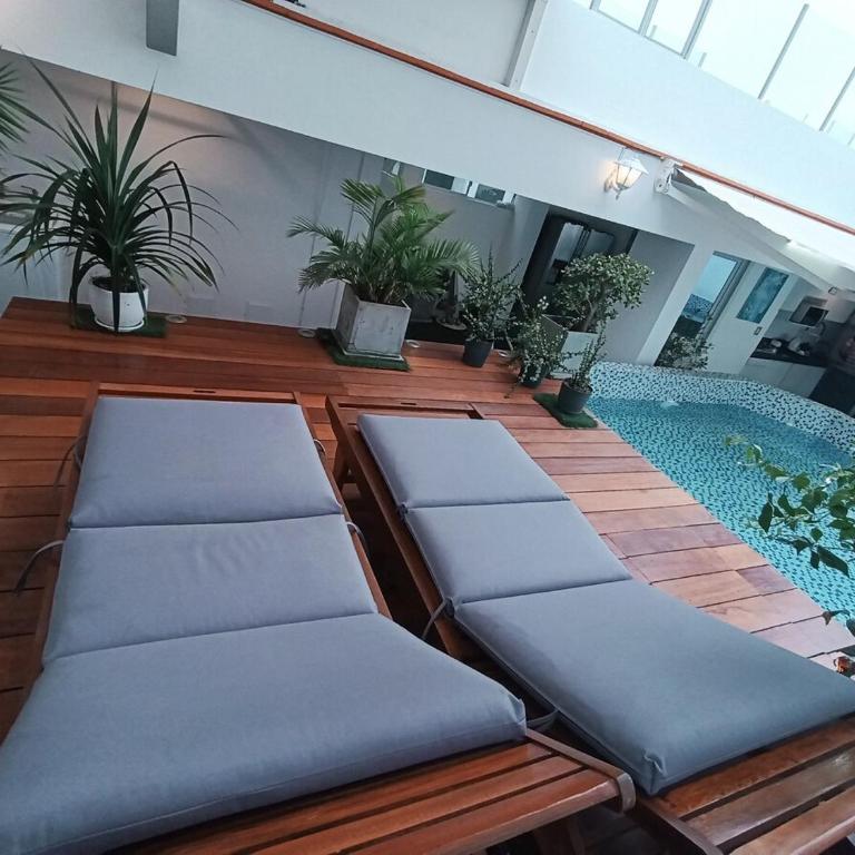 Triplex con piscina en miraflores 5 habitaciones - Apartamento - 78