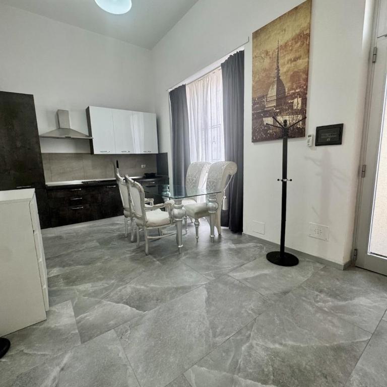Two-room apartment equipped with a kitchen and bathroom - Two-Bedroom Apartment - 5