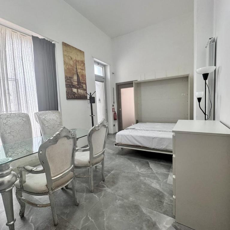 Two-room apartment equipped with a kitchen and bathroom - Two-Bedroom Apartment - 7