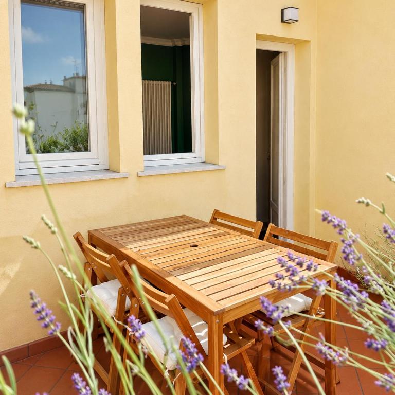 Green House Historic Centre - Two-Bedroom Apartment - 27