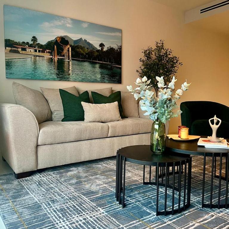 Experience the best location on Paseo Santa Lucia - Apartment mit 3 Schlafzimmern - 1