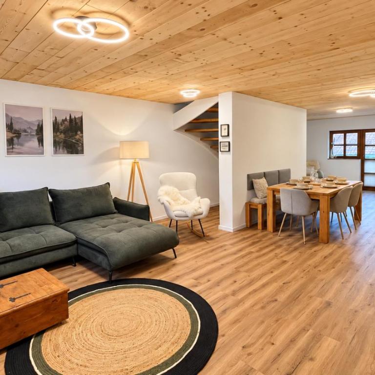 Großzügige Wohnung in historischem Anwesen am See - Apartamento de 2 dormitorios - 7