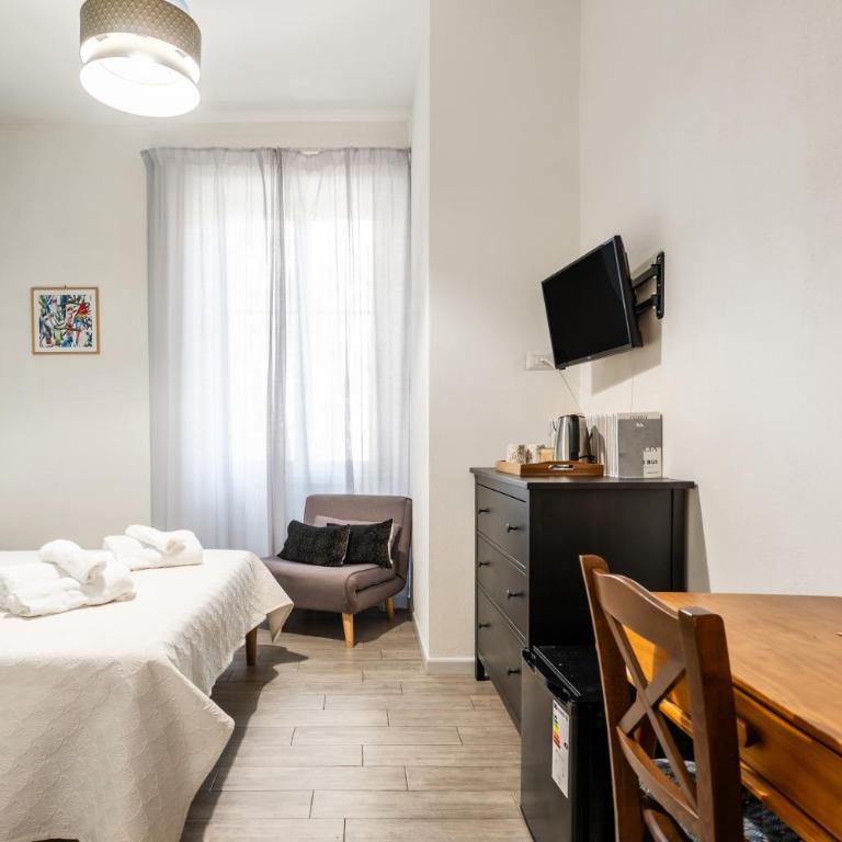Iola Rooms Cagliari - Camera King - 17