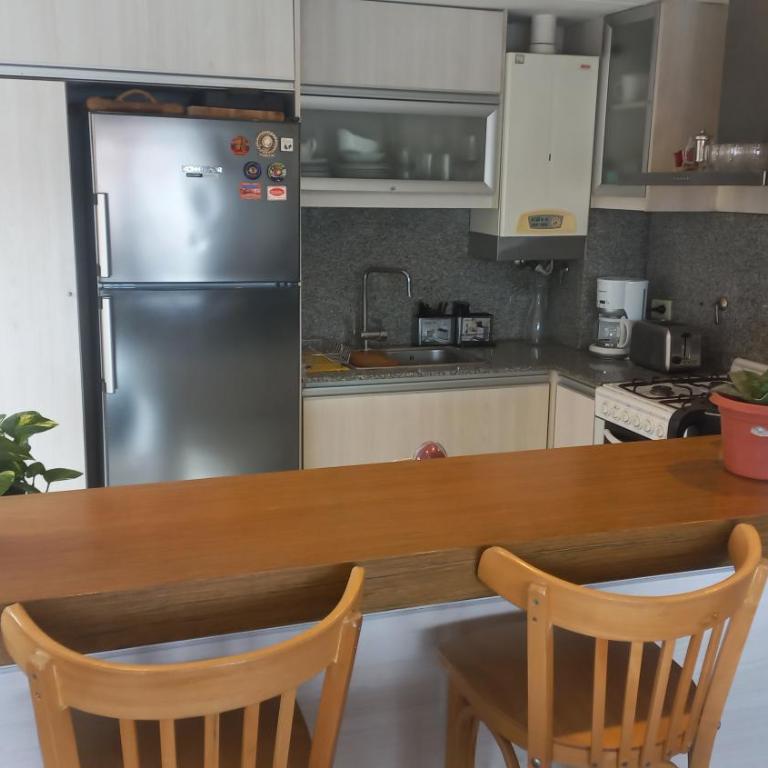 Apartamento zona La Perla a metros de la playa con balcon terraza y parrilla - Apartamento de 2 dormitorios - 12