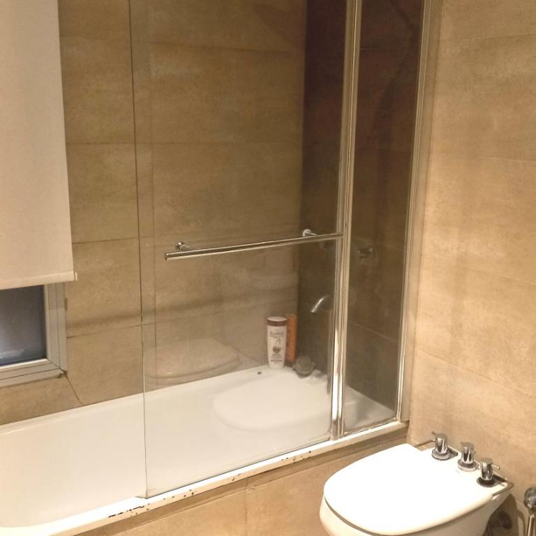 Apartamento zona La Perla a metros de la playa con balcon terraza y parrilla - Apartamento de 2 dormitorios - 14