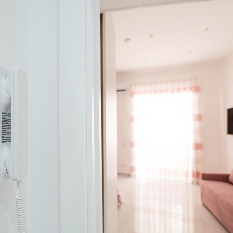 Bellissima Napoli - Appartamento con 2 Camere da Letto - 24