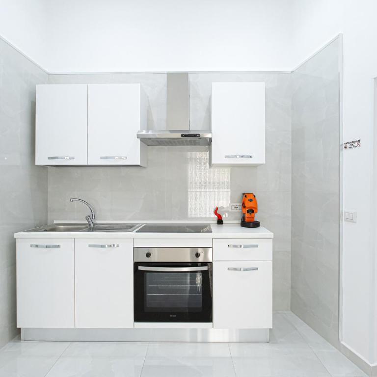 Bellissima Napoli - Appartamento con 2 Camere da Letto - 15