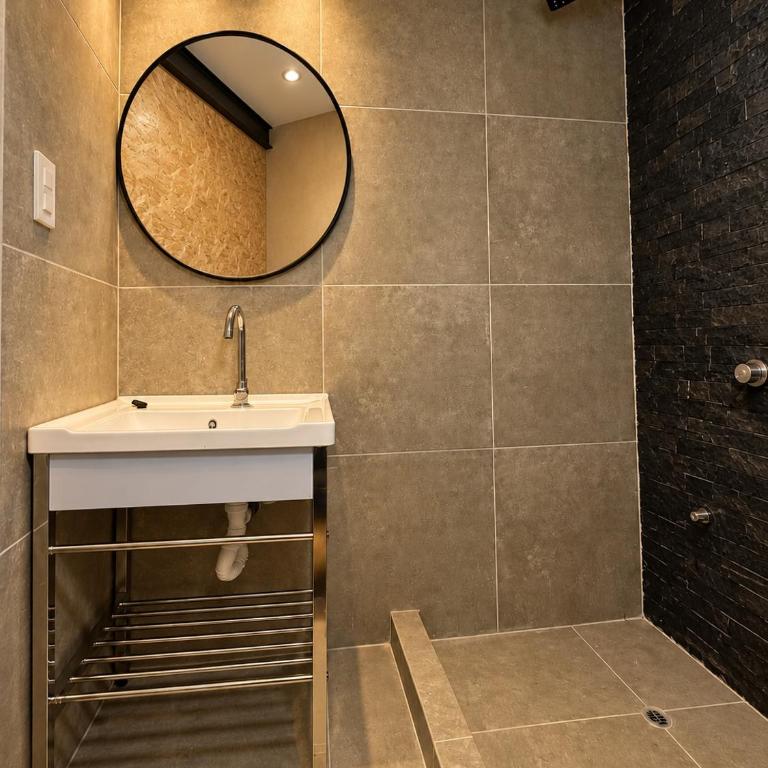 Romantic Luxury Cabin with Private Jacuzzi and AC - One-Bedroom House - 3