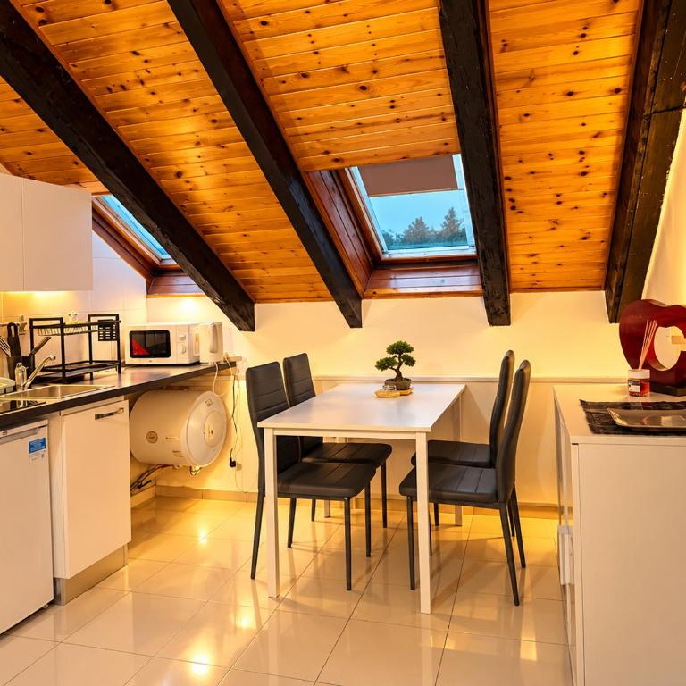 Hosting Dreams Attics - Duomo - Appartamento Attico - 2