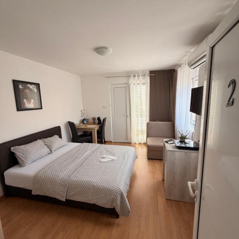 Apartman MIA Igalo Centar - One-Bedroom Apartment - 1
