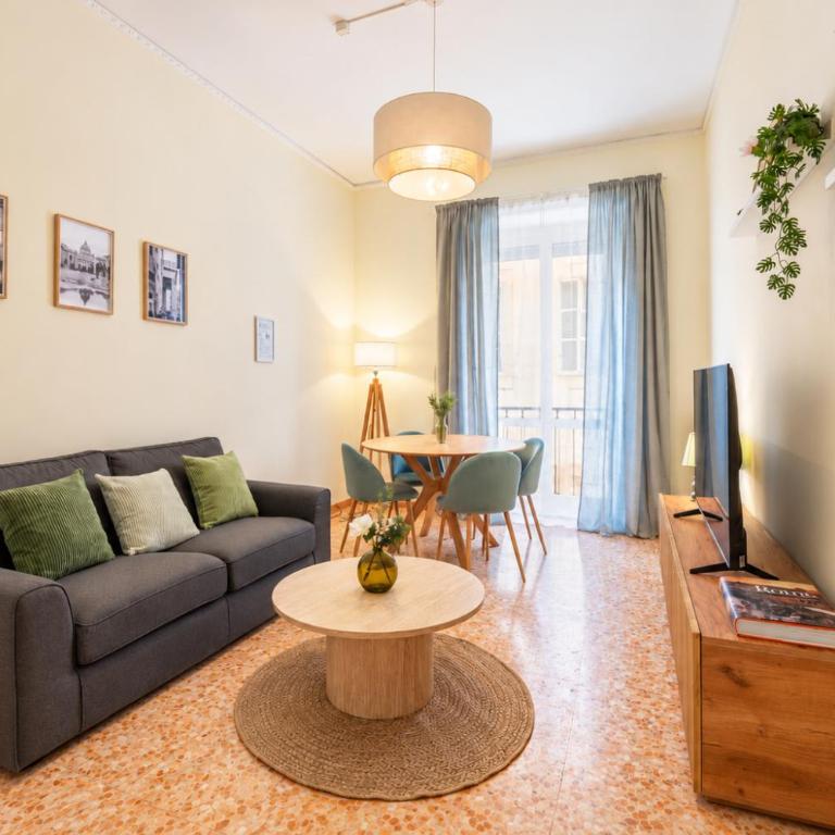 Charming 3 Bedroom a Campo De Fiori - Appartamento con 3 Camere da Letto - 4