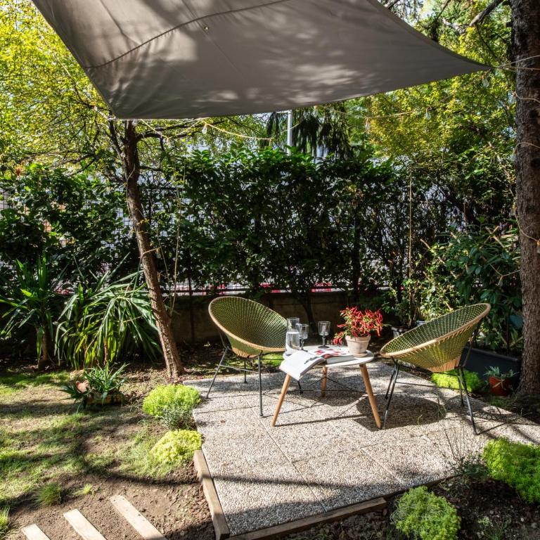 Private Garden & Metro 2 min - Wooden Wave Flat - Two-Bedroom Apartment - 46