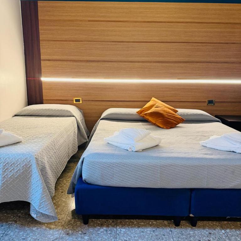 Hotel Milazzo Roma - Dreibettzimmer mit eigenem Bad - 7