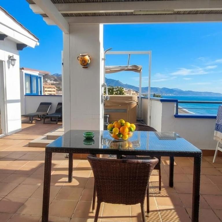 Sunset Penthouse - Apartment - 17
