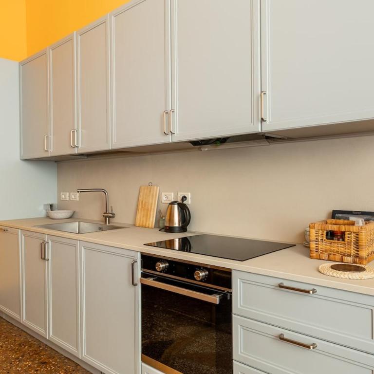Broccaindosso 61 City Center - Appartamento con 2 Camere da Letto - 29