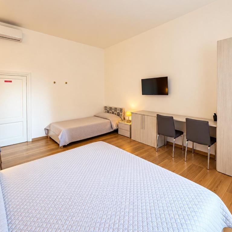 TrastevereHome - Dreibettzimmer mit eigenem externen Bad - 3