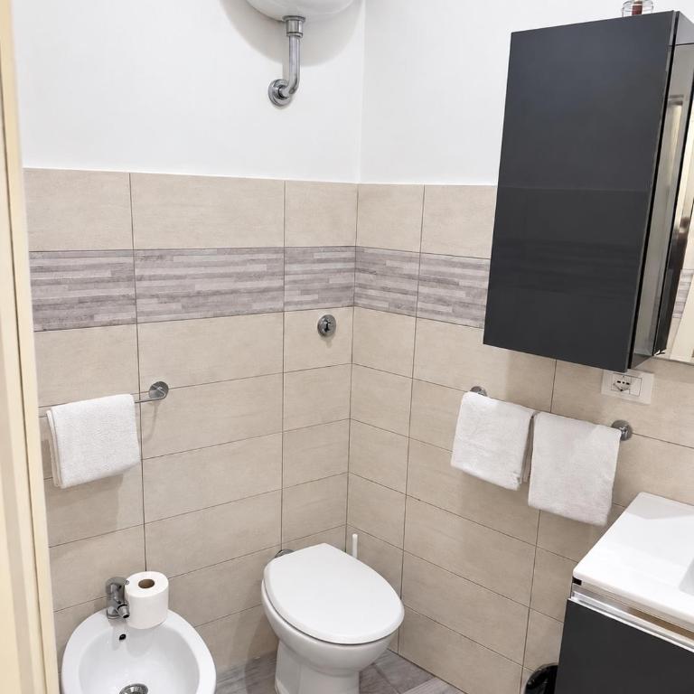 TrastevereHome - Dreibettzimmer mit eigenem externen Bad - 7