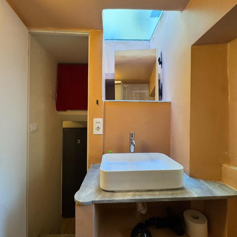 Endis House - Appartamento con 1 Camera da Letto e Terrazza - 11