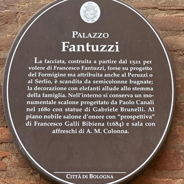 Palazzo Fantuzzi San Vitale 23 - Appartamento con 2 Camere da Letto - 23