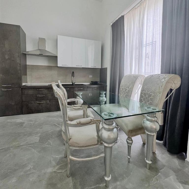 Two-room apartment equipped with a kitchen and bathroom - Two-Bedroom Apartment - 2