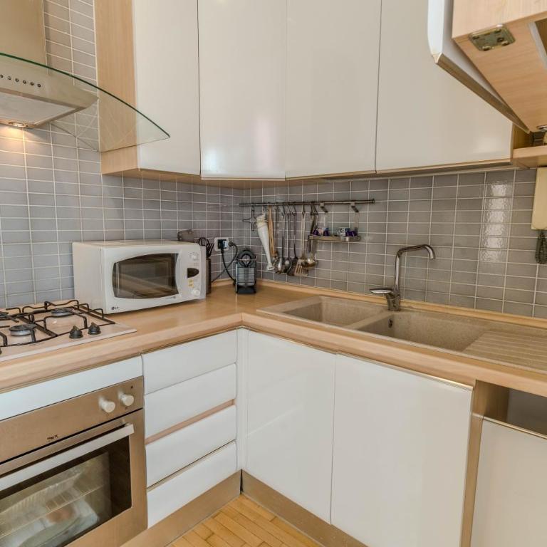 Domus Colosseo 23 - Apartment mit 2 Schlafzimmern - 42