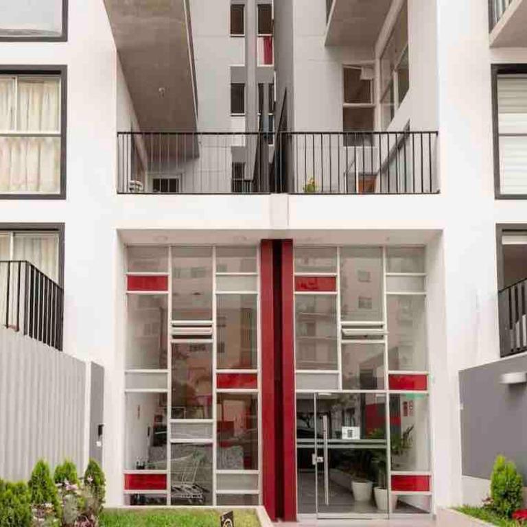 Departamento amoblado con piscina y gimnasio - Apartamento de 1 dormitorio - 12