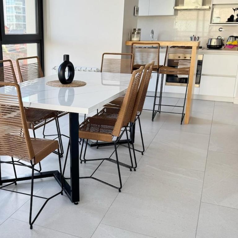 Oceanfront with pool and garage - Apartamento de 2 dormitorios - 15