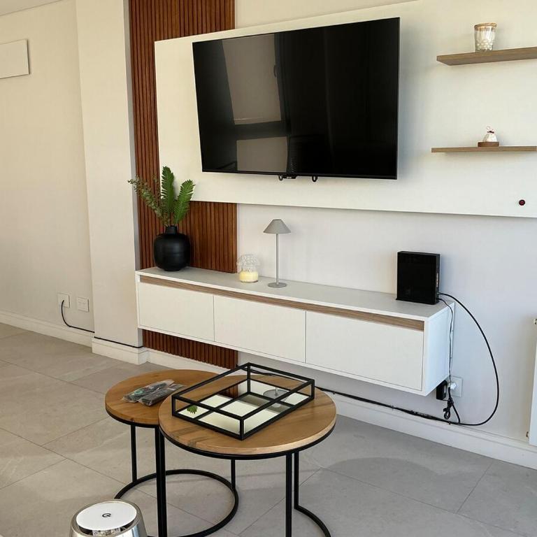 Oceanfront with pool and garage - Apartamento de 2 dormitorios - 19