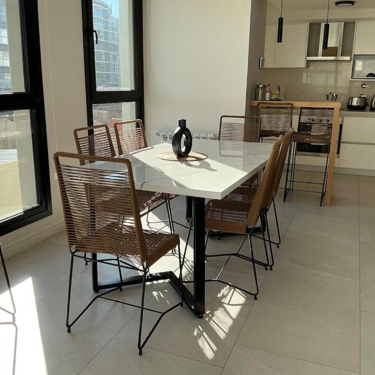 Oceanfront with pool and garage - Apartamento de 2 dormitorios - 25