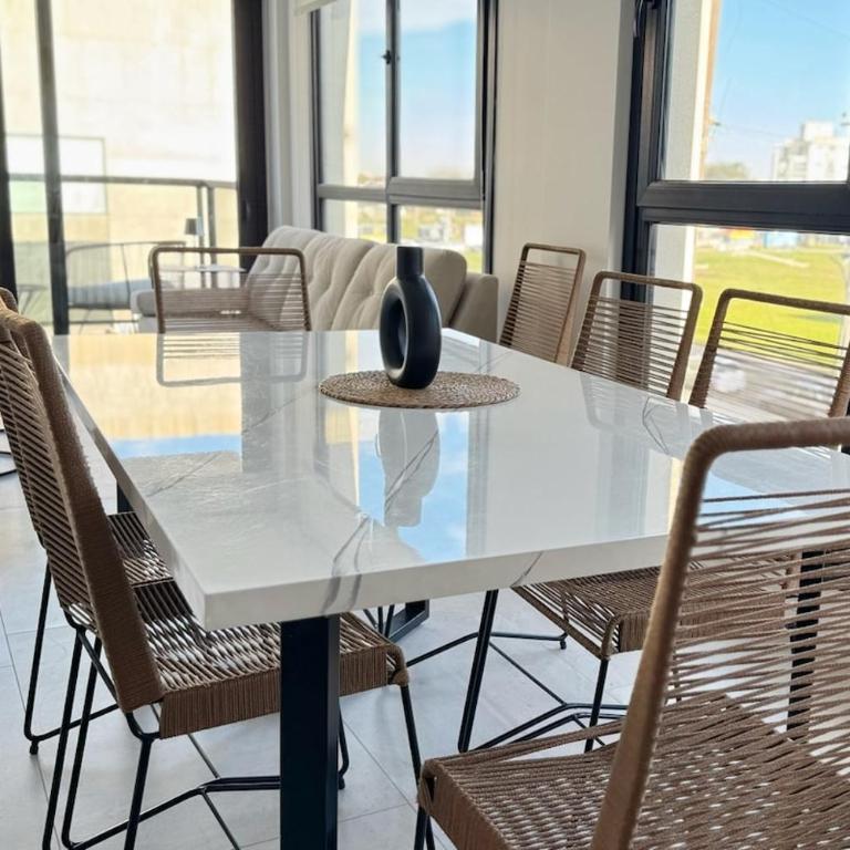 Oceanfront with pool and garage - Apartamento de 2 dormitorios - 45