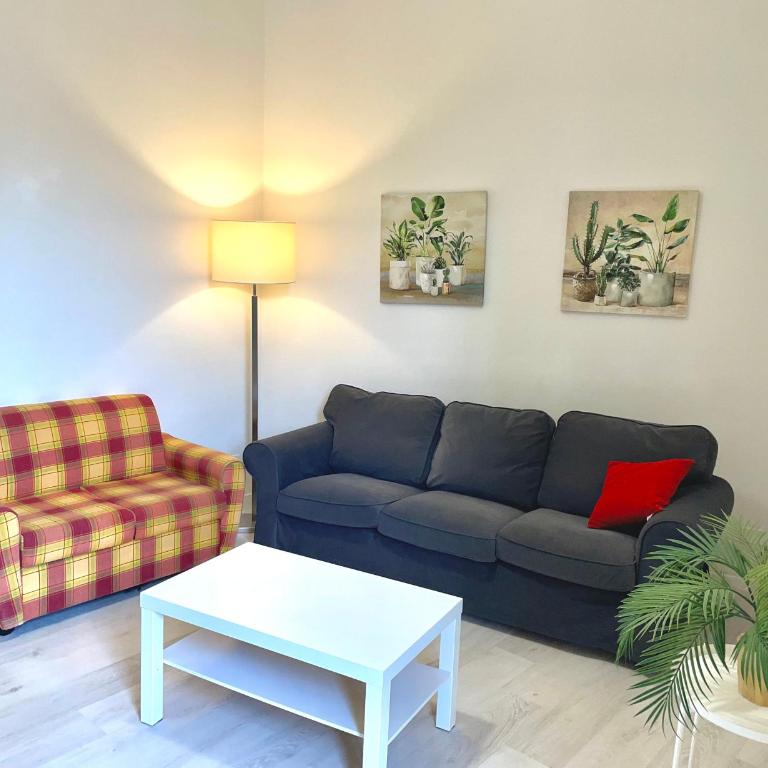 Savoia Apartment - 4BR Spazioso con Giardino - Appartamento - 4