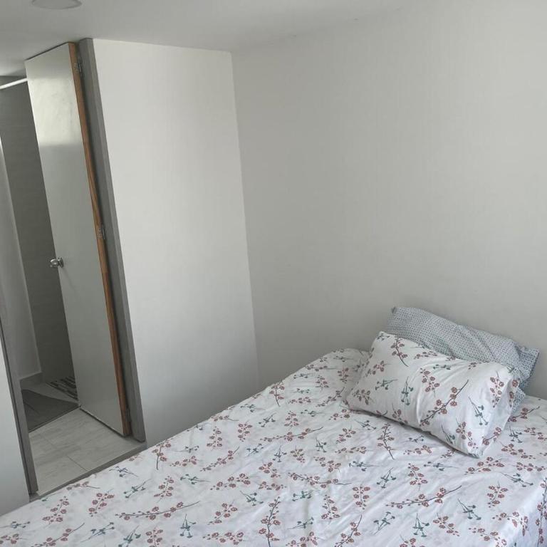 Lindo apartamento para alquiler en Ricaurte - Cund - Three-Bedroom Apartment - 6