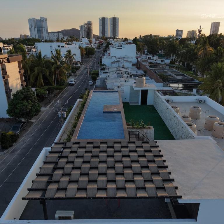 New apartment steps from Zona Dorada and the beach - Apartamento de 3 dormitorios - 2